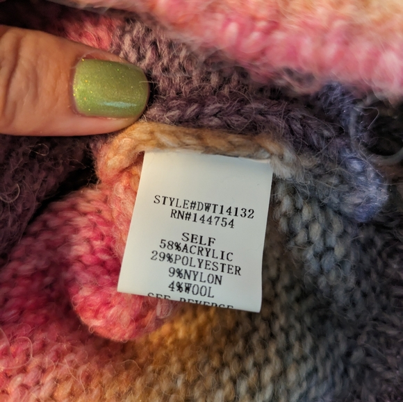 Rainbow 🌈 Oversized Sweater M - Picture 4 of 6